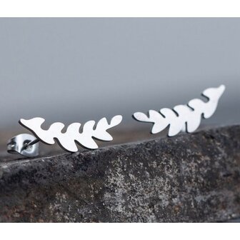 oorbellen-minimalistisch-leaves-zilver