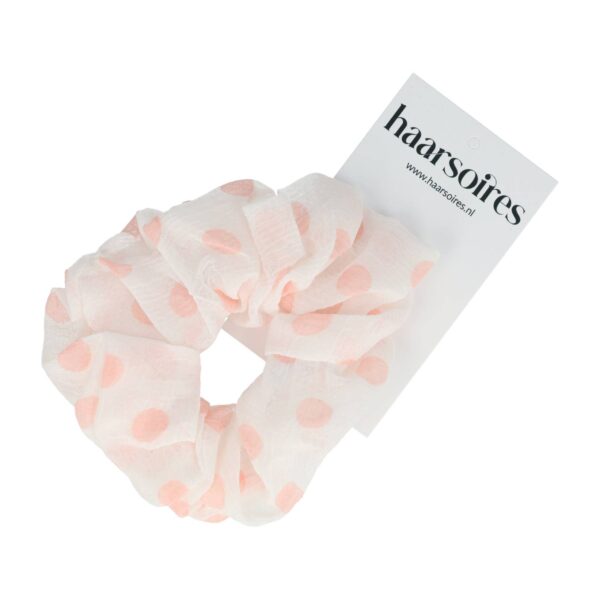 schrunchie print wit roze_6 Haarelastiek Scrunchie – Stippenprint – Dunne Stof – Wit Roze