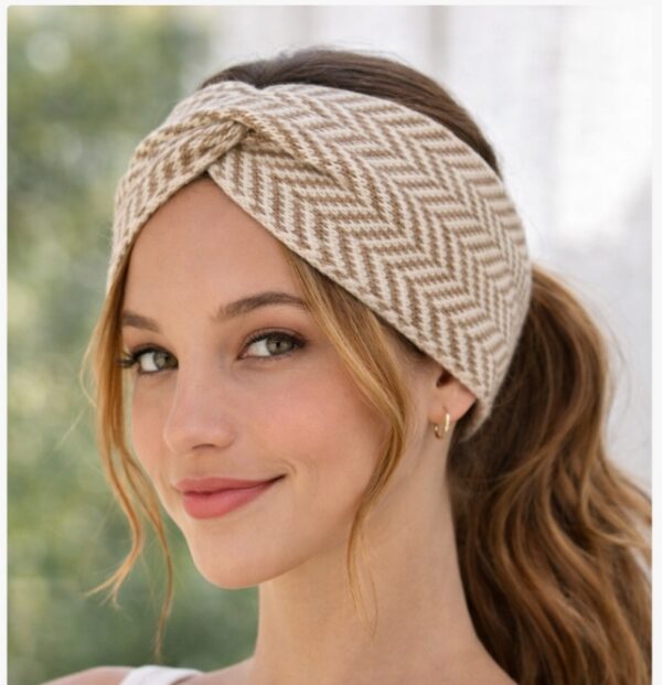 Haarband Twist 11cm – Gestreept Patroon – Gebreide Stof – Beige Creme