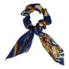 Haarelastiek Scrunchie – Strik Kettingprint – Gladde Stof – Blauw