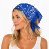 bandana-zakdoek-paisleyprint-blauw-model Bandana Zakdoek 55x55cm – Paisleyprint – Blauw