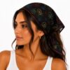 bandana-zakdoek-schedelprint-zwart-multicolor-model Bandana Zakdoek 55x55cm – Schedelprint – Zwart Multicolor
