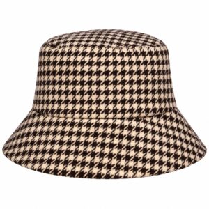 bucket-hat-gebreid-ruitprint-beige-van-Haarsoires Bucket Hat Hoedje – Ruitprint – Bruin