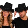 cowboyhoed-met-stiksel-zwart-op-model-van-Haarsoires Cowboyhoed - Western Hoed met Stiksel - Zwart