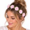 haarband-met-bloemen-lichtroze-op-model-van-Haarsoires Haarband met Bloemen – Lichtroze