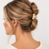 haarklem-parels-kunststof-creme-op-model-van-Haarsoires Haarklem Parels 5cm – Crème Wit