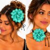 haarband-gekrulde-bloem-veter-mintgroen-op-model-van-Haarsoires Haarband met Gekrulde Bloem - Veter Striklint - Mintgroen